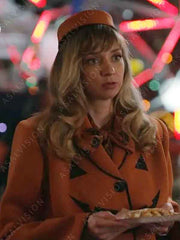 The Curse of Bridge Hollow Nia Vardalos Halloween Pumpkin Coat