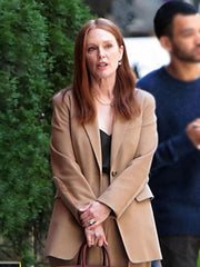 Sharper 2023 Julianne Moore Beige Blazer
